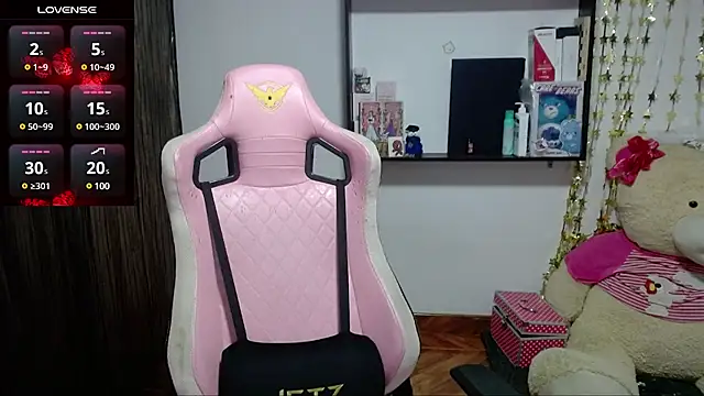 Maggie Fox3 online show from 12, 3, 2025