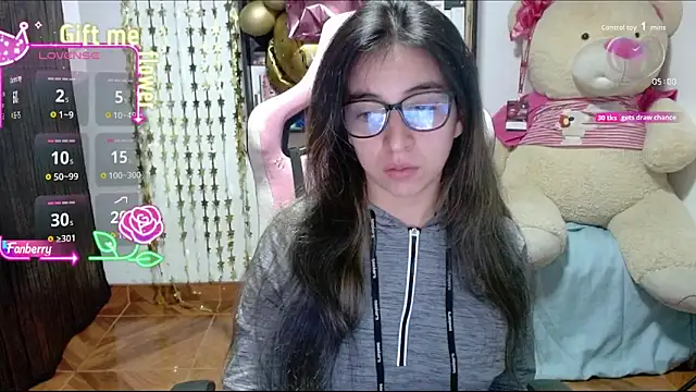 Maggie Fox3 online show from 7, 10, 2025