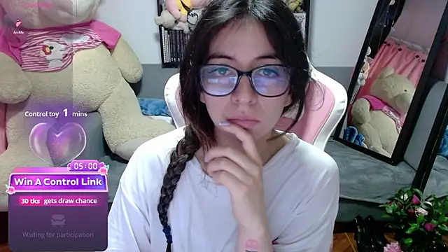 Maggie Fox3 online show from 6, 3, 2026