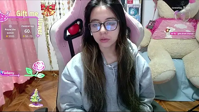 Maggie Fox3 online show from 11, 11, 2025