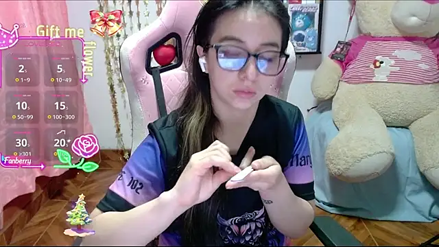 Maggie Fox3 online show from 9, 11, 2025