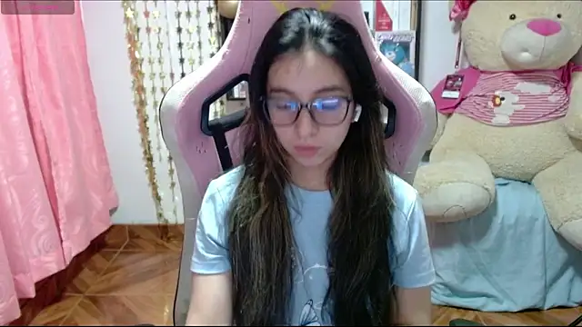 Maggie Fox3 online show from 23, 10, 2025