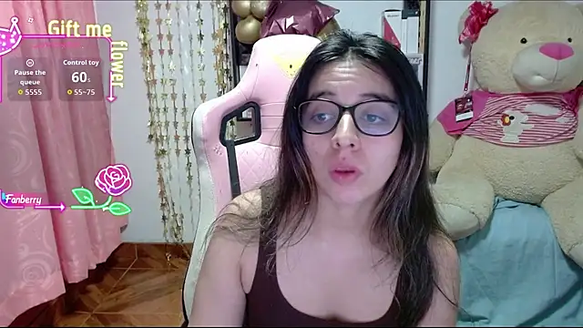 Maggie Fox3 online show from 30, 10, 2025