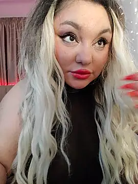 Larissa K online show from 4, 12, 2025