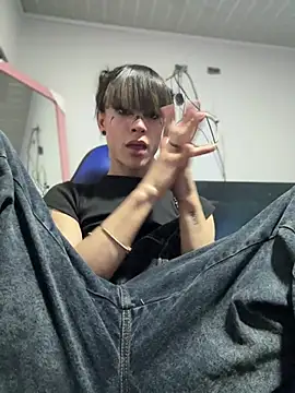 Snapshot of stormytt_ chatting on 8, 3, 2025 stormytt online show from 8, 3, 2025