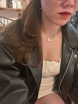 HinaLovely online show from 20, 1, 2025