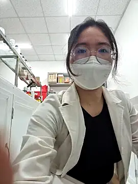 HinaLovely online show from 3, 2, 2026