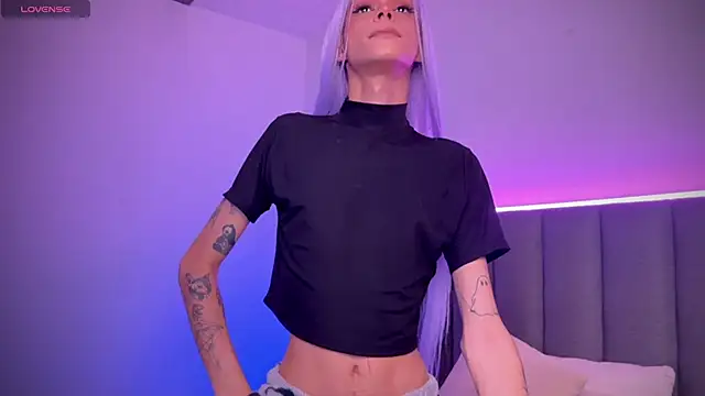 Varya Ferreira online show from 17, 12, 2024