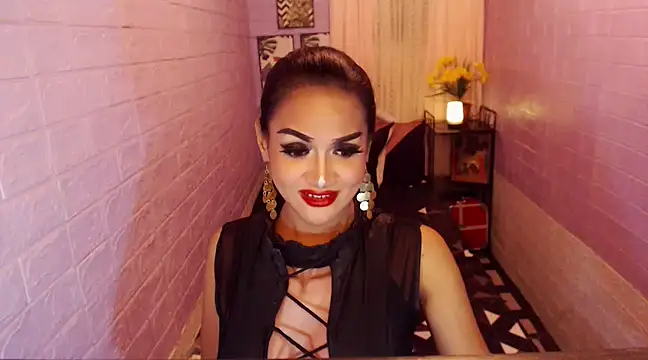 Alwinafox online show from 9, 3, 2025