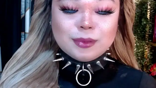 Snapshot of Mistress_DOMnicaaxx chatting on 7, 2, 2026 Mistress DOMnicaaxx online show from 7, 2, 2026