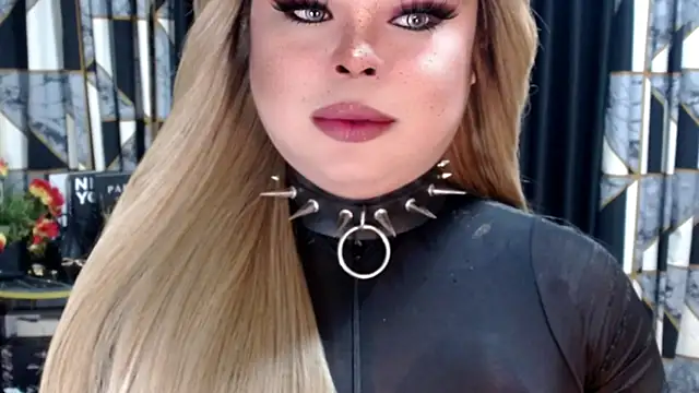 Snapshot of Mistress_DOMnicaaxx chatting on 7, 11, 2025 Mistress DOMnicaaxx online show from 7, 11, 2025