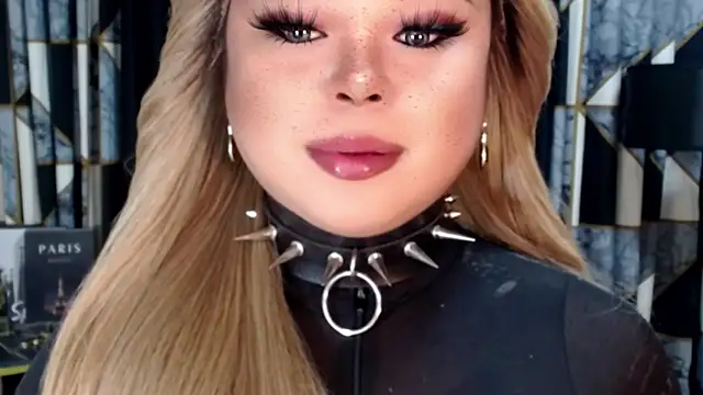 Snapshot of Mistress_DOMnicaaxx chatting on 30, 9, 2025 Mistress DOMnicaaxx online show from 30, 9, 2025