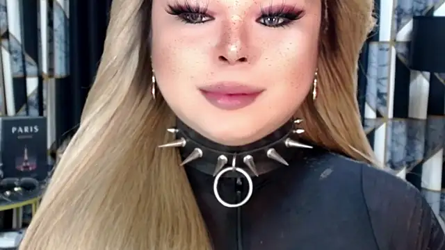 Snapshot of Mistress_DOMnicaaxx chatting on 25, 10, 2025 Mistress DOMnicaaxx online show from 25, 10, 2025