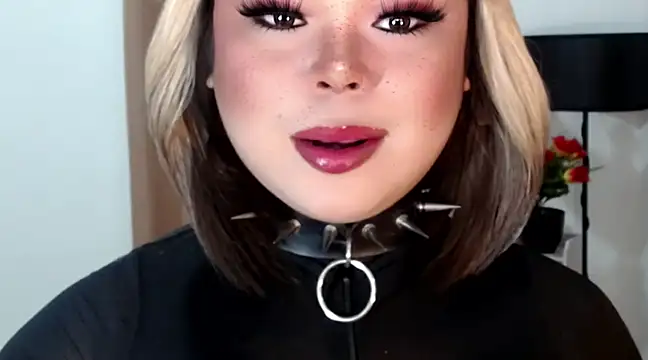 Snapshot of Mistress_DOMnicaaxx chatting on 7, 3, 2025 Mistress DOMnicaaxx online show from 7, 3, 2025