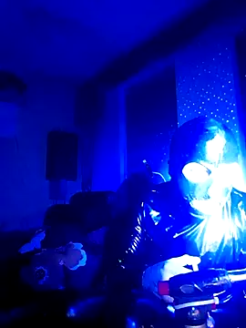 Crystalbitchx online show from 18, 1, 2026