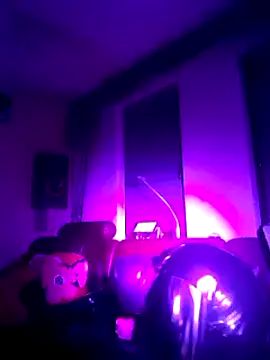 Crystalbitchx online show from 8, 3, 2025