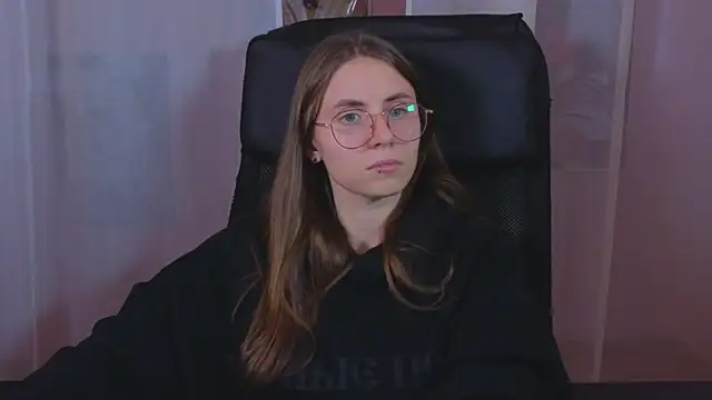  AnnaStark  online show from 6, 3, 2025