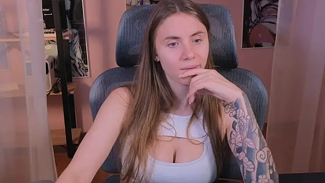  AnnaStark  online show from 12, 11, 2025