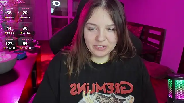 Snapshot of XNirvanaX chatting on 3, 2, 2026 XNirvanaX online show from 3, 2, 2026