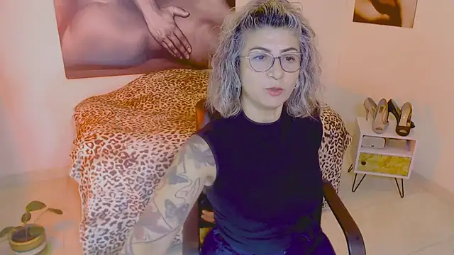 agnes blackmoree online show from 12, 1, 2025