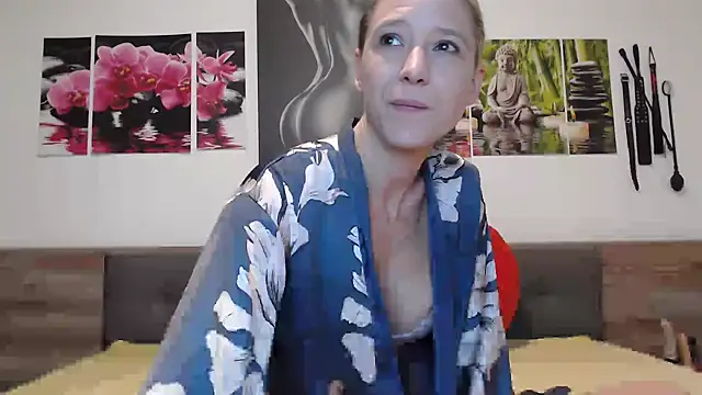 Naschkatze01 online show from 20, 10, 2025