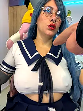 Luna Paris  online show from 21, 10, 2025