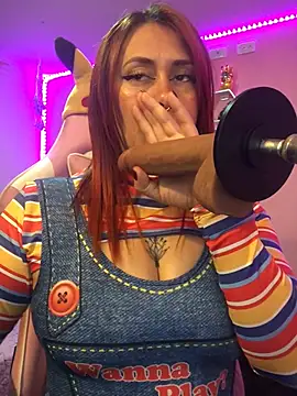 Luna Paris  online show from 25, 2, 2025