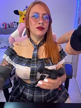 Luna Paris  online show from 27, 2, 2026