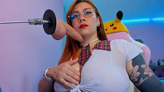 Luna Paris  online show from 25, 9, 2025