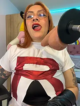 Luna Paris  online show from 30, 10, 2025