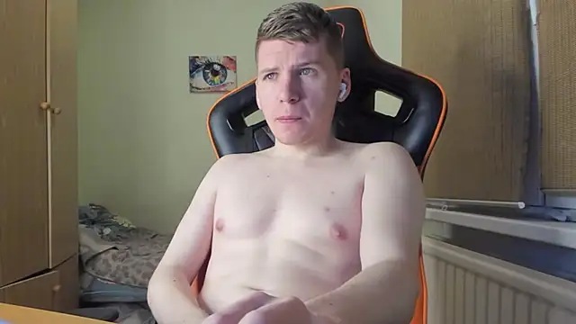 Snapshot of Bananas_dick chatting on 31, 12, 2024 Bananas dick online show from 31, 12, 2024