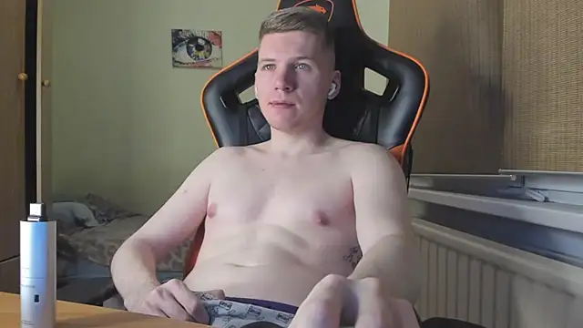 Snapshot of Bananas_dick chatting on 16, 12, 2024 Bananas dick online show from 16, 12, 2024