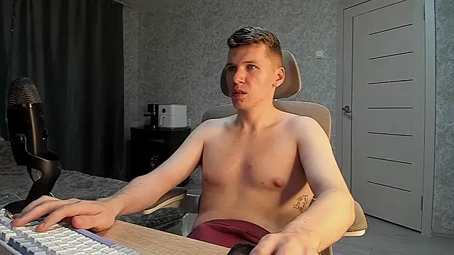 Snapshot of Bananas_dick chatting on 27, 7, 2026 Bananas dick online show from 27, 7, 2026