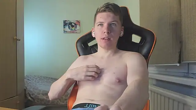 Snapshot of Bananas_dick chatting on 5, 1, 2025 Bananas dick online show from 5, 1, 2025