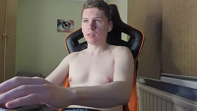 Snapshot of Bananas_dick chatting on 5, 12, 2024 Bananas dick online show from 5, 12, 2024