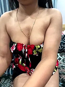 Beautiful xxo online show from 24, 11, 2025