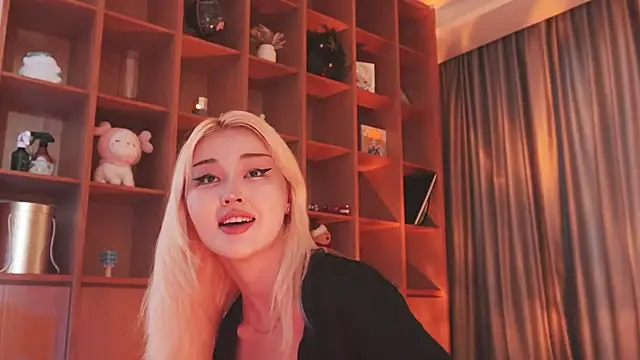 hyun chia online show from 18, 11, 2025