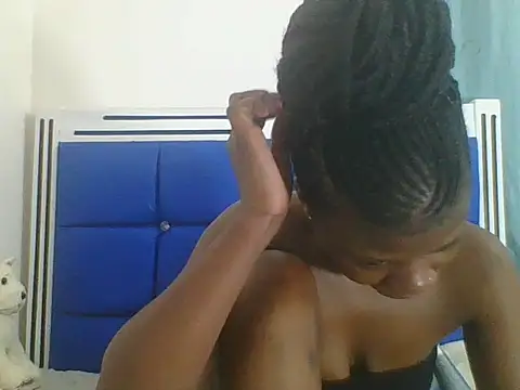 Sweetbaby004 online show from 24, 9, 2025