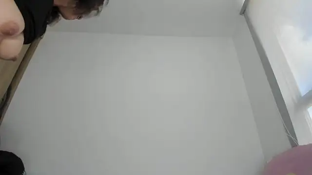 candyhotsquirt xx online show from 3, 4, 2026