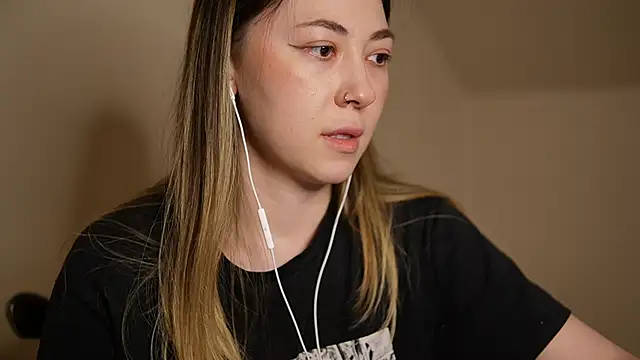 chibi moon  online show from 1, 12, 2024