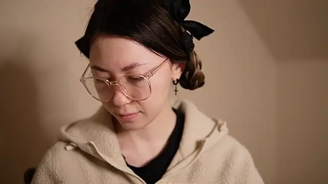 chibi moon  online show from 14, 12, 2024