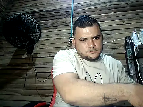 Snapshot of Arcangel_05 chatting on 21, 6, 2026 Arcangel 05 online show from 21, 6, 2026