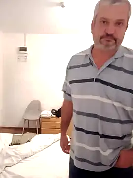 Snapshot of razvannn81 chatting on 13, 9, 2025 razvannn81 online show from 13, 9, 2025