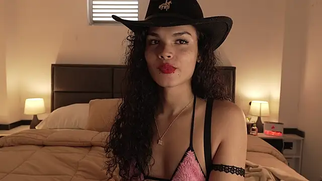 GiaFaaris online show from 9, 9, 2025