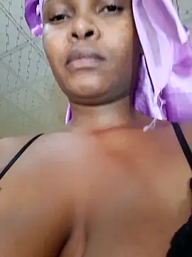 SweetAppleCandyxx online show from 27, 9, 2025