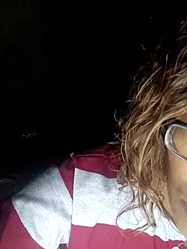 Snapshot of LunaRai chatting on 5, 3, 2025 LunaRai online show from 5, 3, 2025