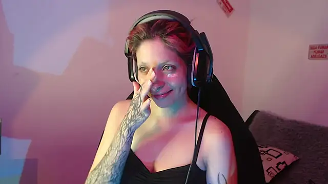 MaryJannes online show from 6, 11, 2025