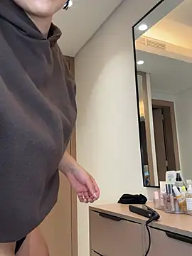 alexademie1 online show from 18, 3, 2026