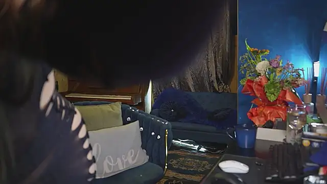 VanessaDoyle online show from 10, 4, 2026