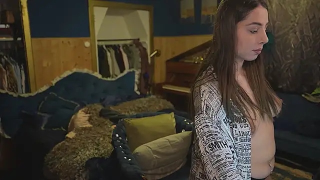 VanessaDoyle online show from 2, 4, 2026